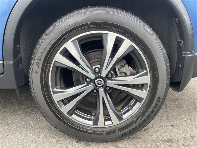 Nissan X-TRAIL 2018-03 196768-17