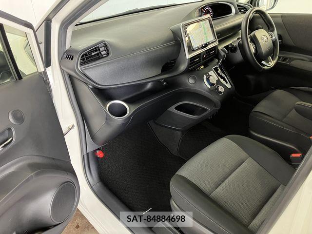 Toyota SIENTA 2021-11 325971-13