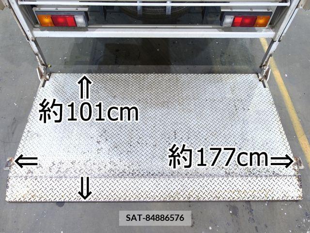 Mitsubishi CANTER 2016-07 213964-2