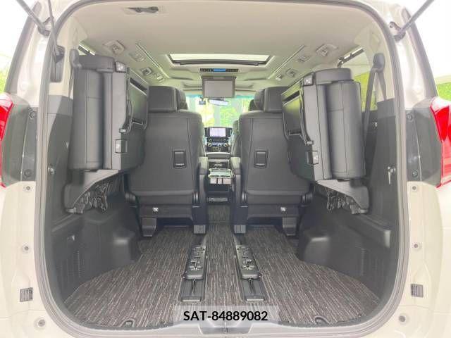 Toyota ALPHARD 2021-12 379049-12