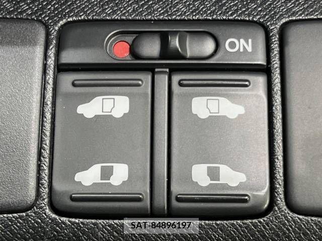 Honda e 2010-02 380391-4