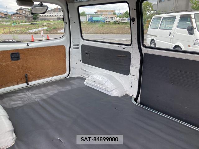 Mazda BONGO VAN 2017-03 263234-5