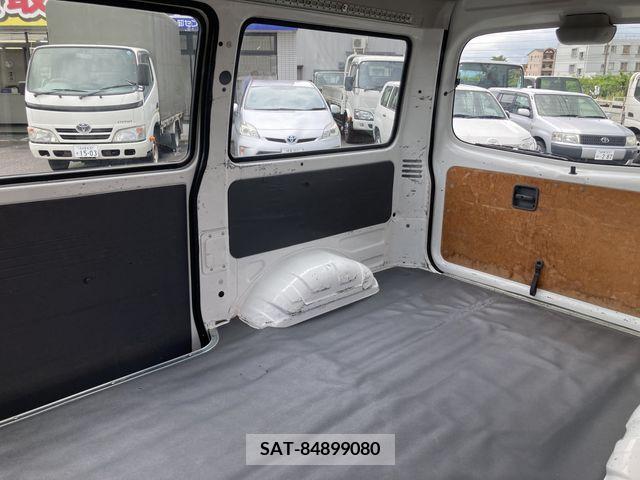 Mazda BONGO VAN 2017-03 263234-6