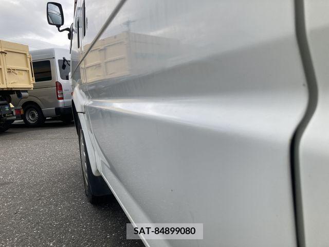 Mazda BONGO VAN 2017-03 263234-12