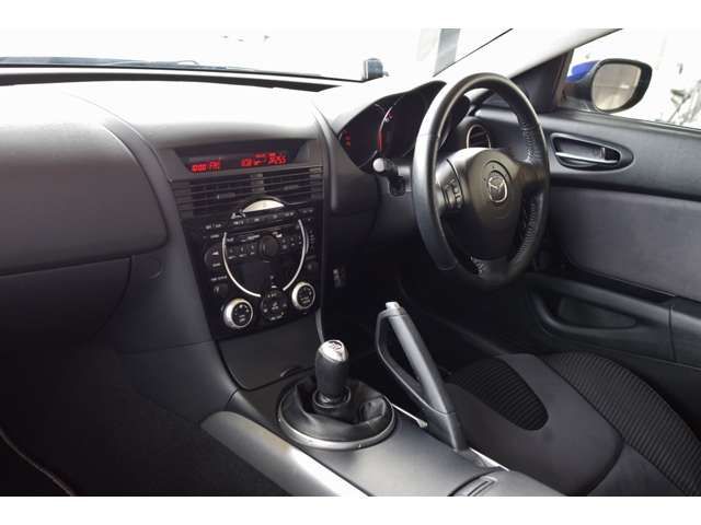 Mazda RX-8 2004-12 185645-1
