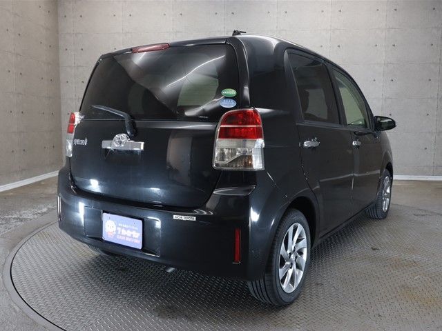 Toyota SPADE 2014-09 16534-1