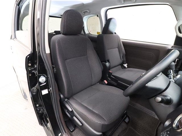Toyota SPADE 2014-09 16534-3