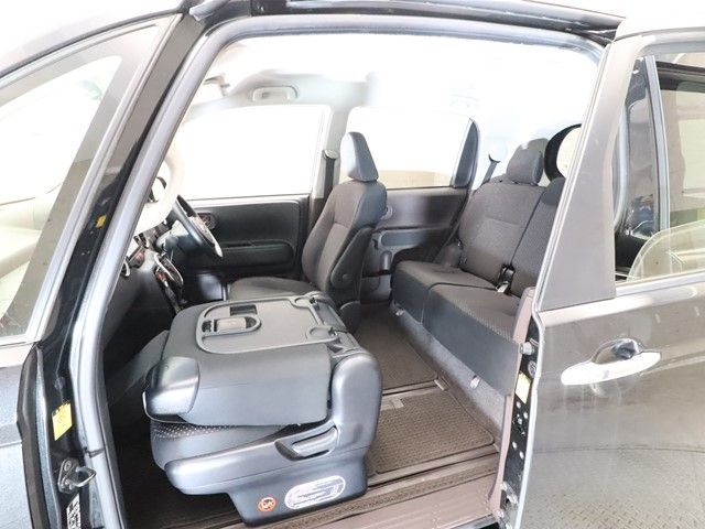 Toyota SPADE 2014-09 16534-5