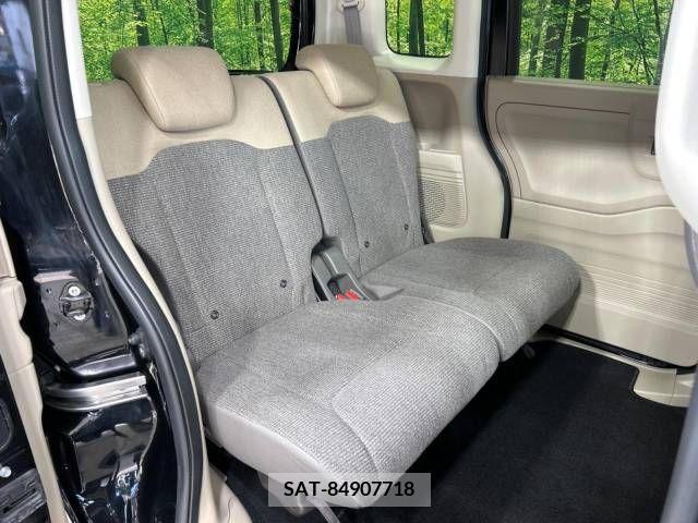 Honda N BOX 2019-06 278638-9