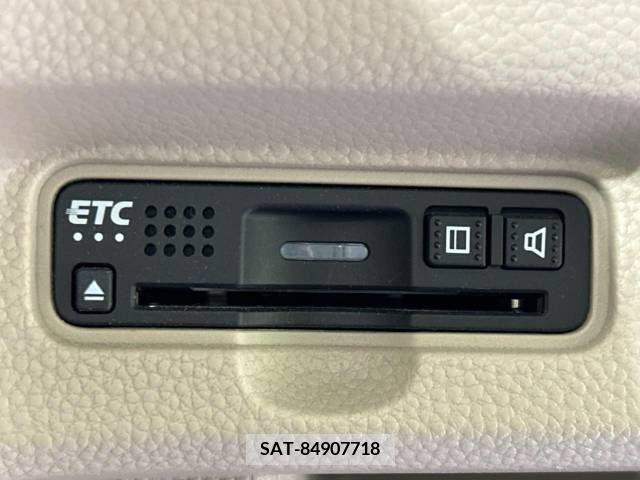 Honda N BOX 2019-06 278638-6
