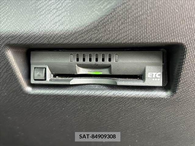 Toyota AQUA 2021-02 261090-26