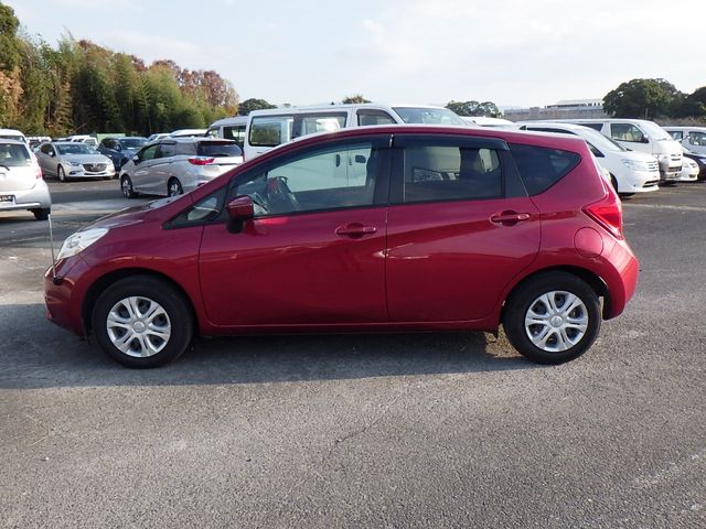 Nissan NOTE 2014-11 180587-6