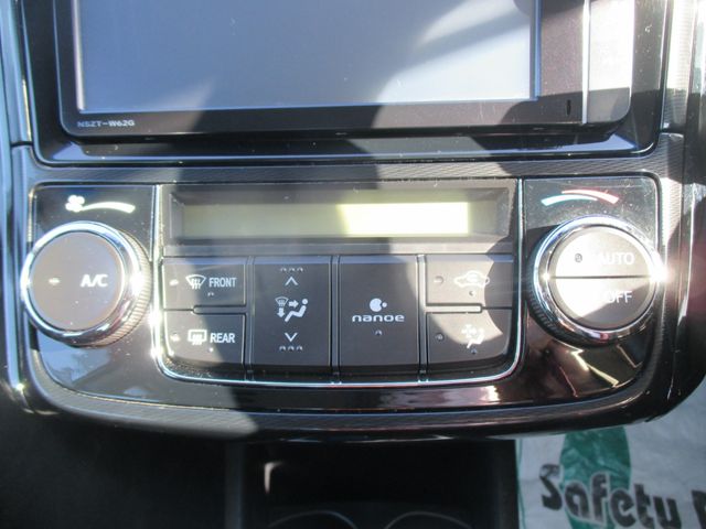 Toyota COROLLA AXIO 2013-11 188230-19