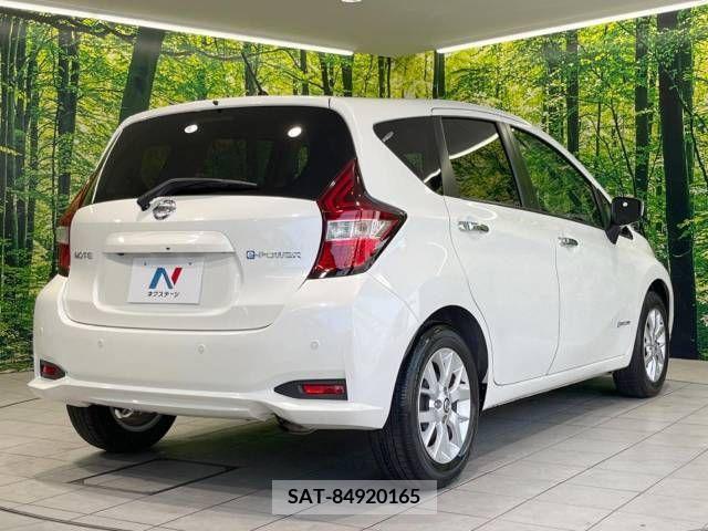 Nissan NOTE 2019-06 305496-17