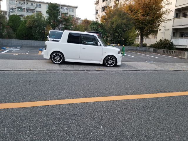 Toyota BB 2001-06 8142-10