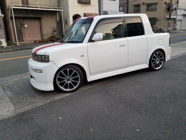 Toyota BB 2001-06 8142-5
