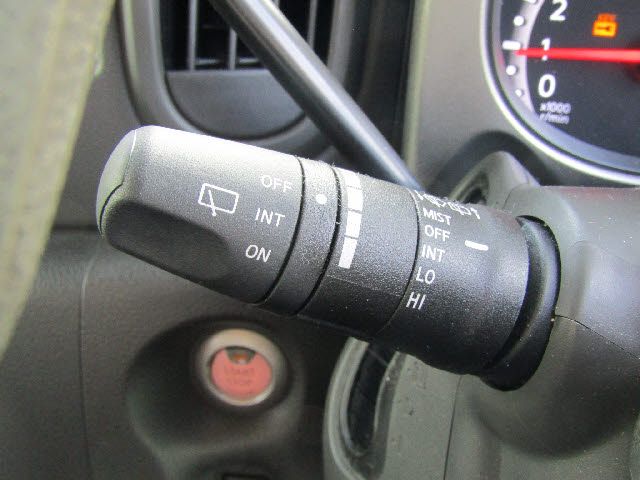 Nissan CUBE 2013-01 186012-15