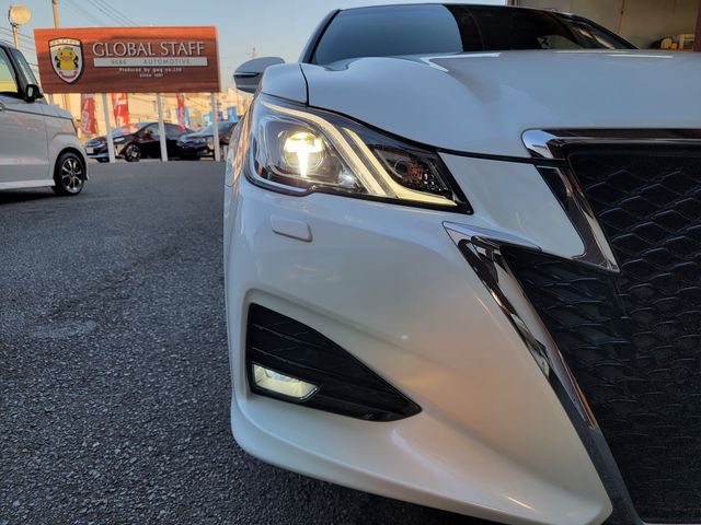 Toyota CROWN SEDAN 2016-08 19519-23