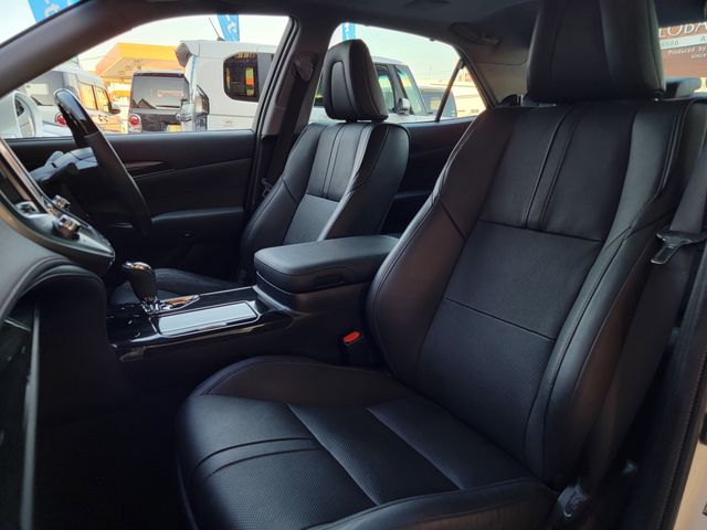 Toyota CROWN SEDAN 2016-08 19519-18