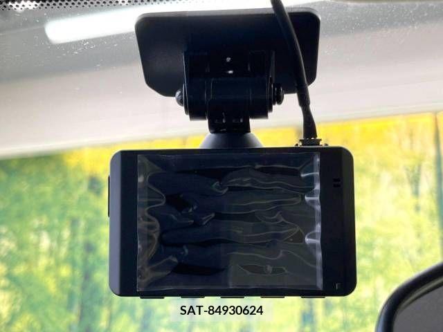 Nissan MARCH 2018-05 256108-5