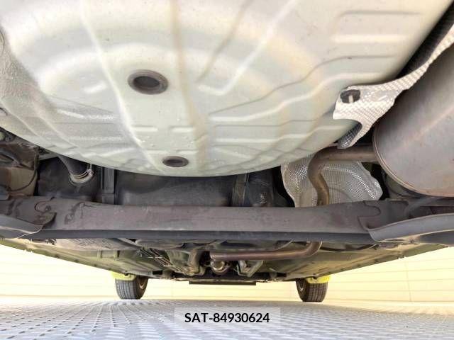 Nissan MARCH 2018-05 256108-18