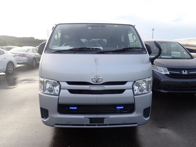 Toyota HIACE VAN 2018-04 2566-8