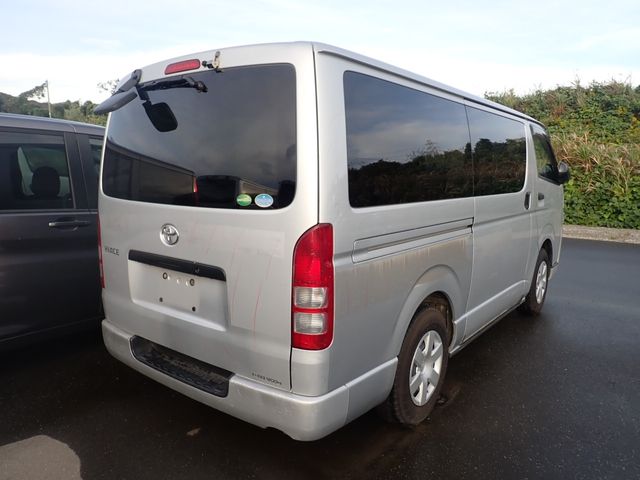 Toyota HIACE VAN 2018-04 2566-4