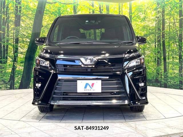Toyota VOXY 2017-12 289049-15