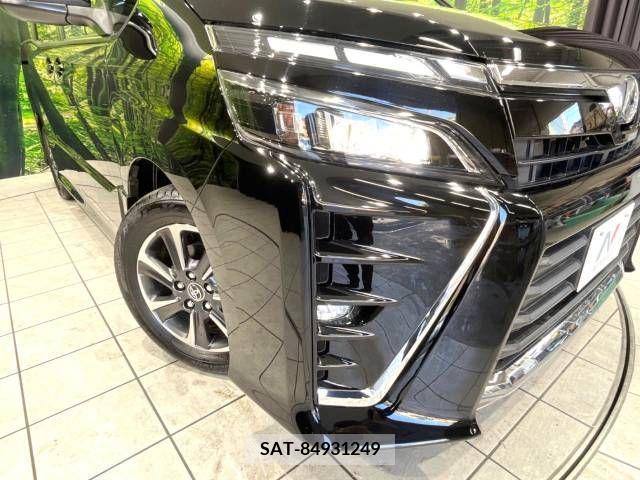 Toyota VOXY 2017-12 289049-13