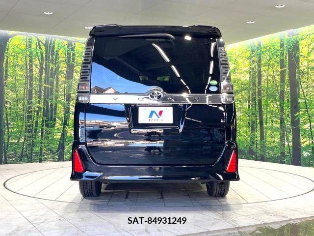 Toyota VOXY 2017-12 289049-16