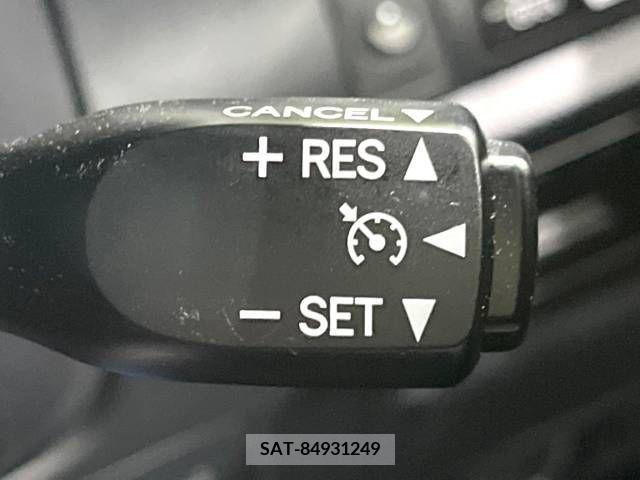 Toyota VOXY 2017-12 289049-7