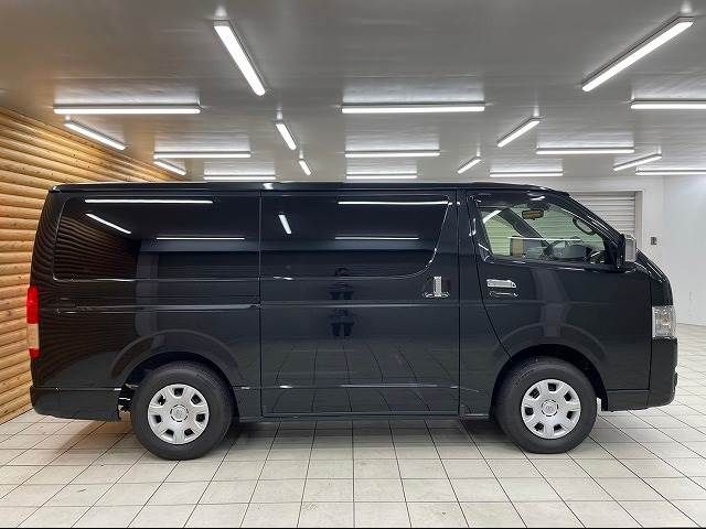Toyota HIACE VAN 2023-04 196464-14