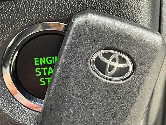 Toyota HIACE VAN 2023-04 196464-7