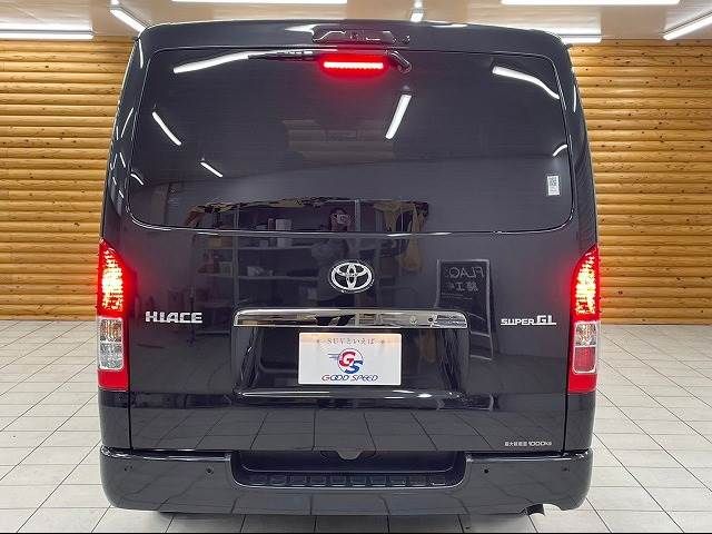 Toyota HIACE VAN 2023-04 196464-16