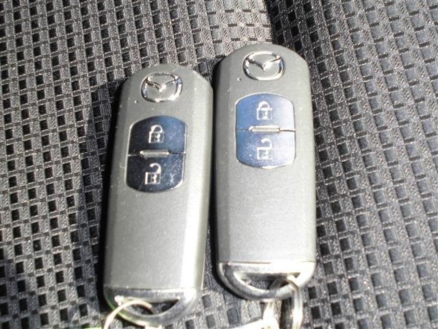 Mazda AXELA SPORT 2017-02 182208-16