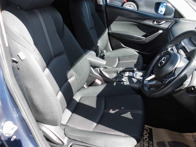 Mazda AXELA SPORT 2017-02 182208-8