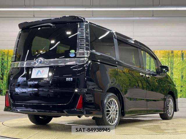 Toyota VOXY HYBRID 2020-12 380607-18