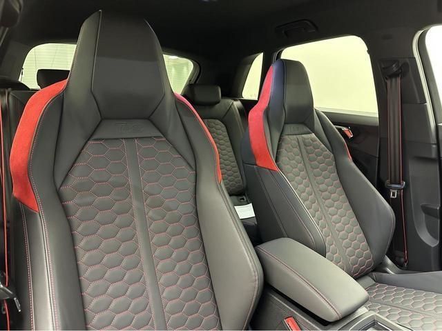 Audi RS Q3 2021-04 9375-14