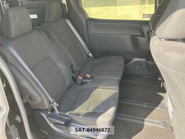 Toyota VOXY 2018-07 202844-18