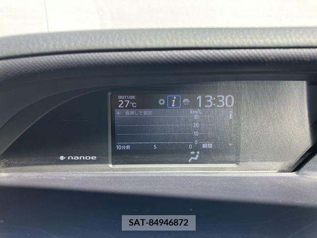 Toyota VOXY 2018-07 202844-11
