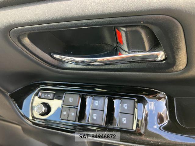 Toyota VOXY 2018-07 202844-20