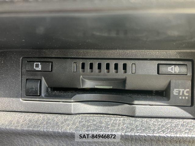 Toyota VOXY 2018-07 202844-21