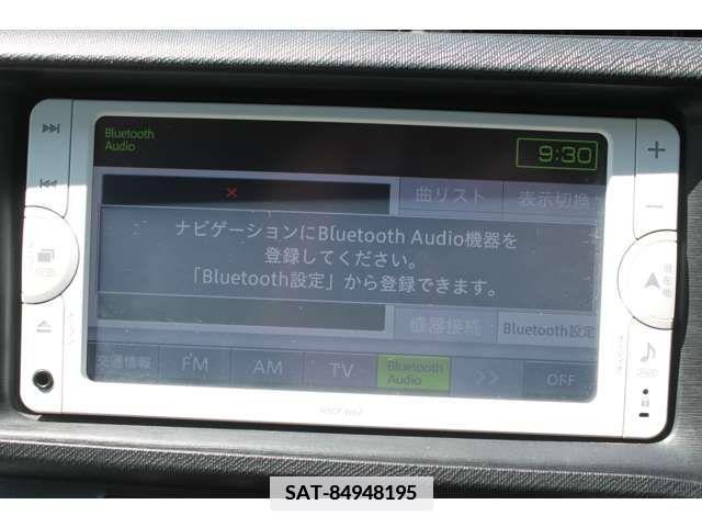 Toyota AQUA 2013-11 337411-12