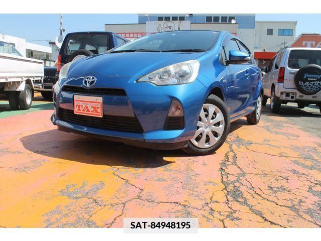 Toyota AQUA 2013-11 337411-0