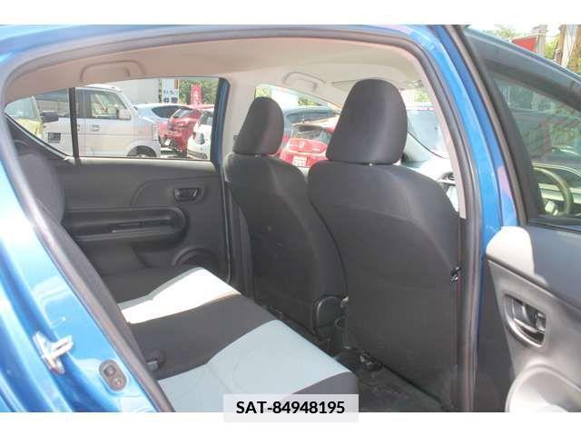 Toyota AQUA 2013-11 337411-15