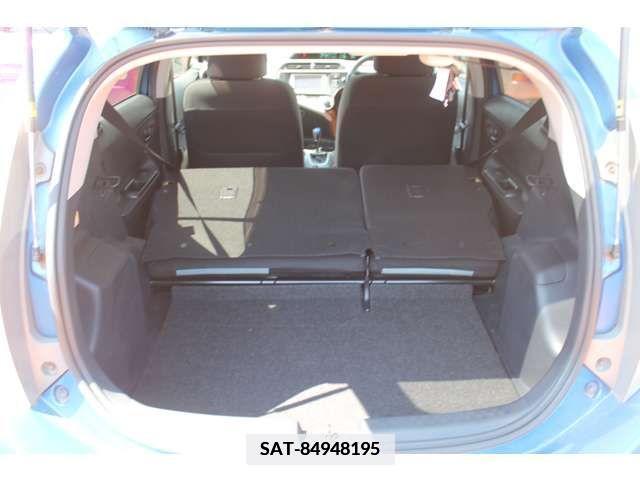 Toyota AQUA 2013-11 337411-9