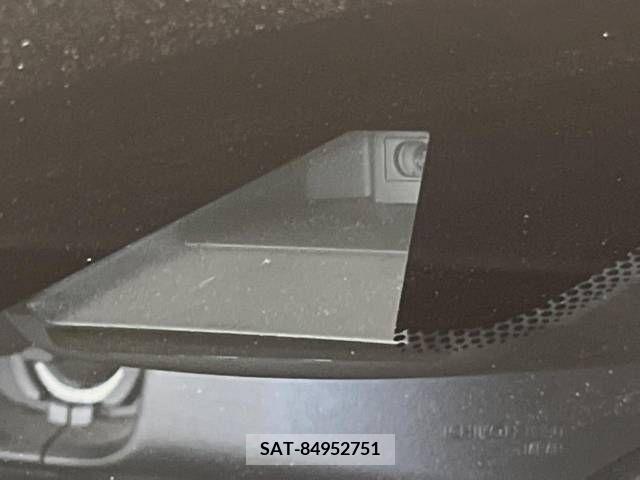 Nissan NOTE 2017-06 305385-7