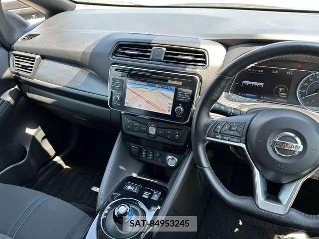 Nissan LEAF 2017-10 367059-10