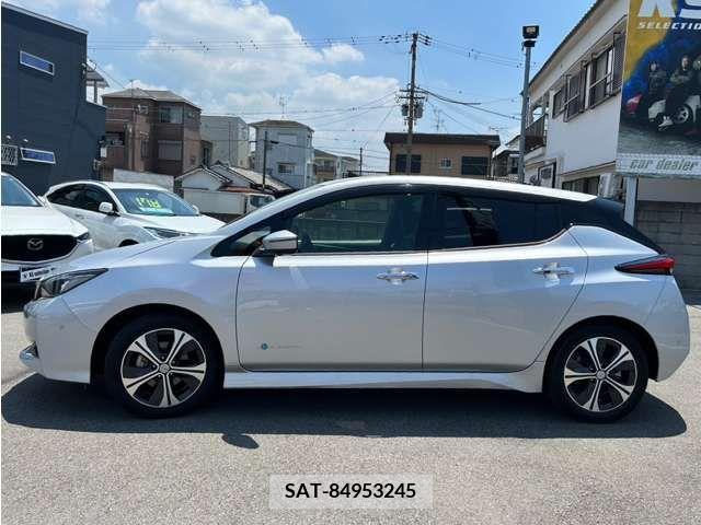 Nissan LEAF 2017-10 367059-4