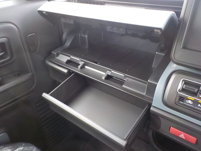 Suzuki SPACIA 2022-09 16597-19